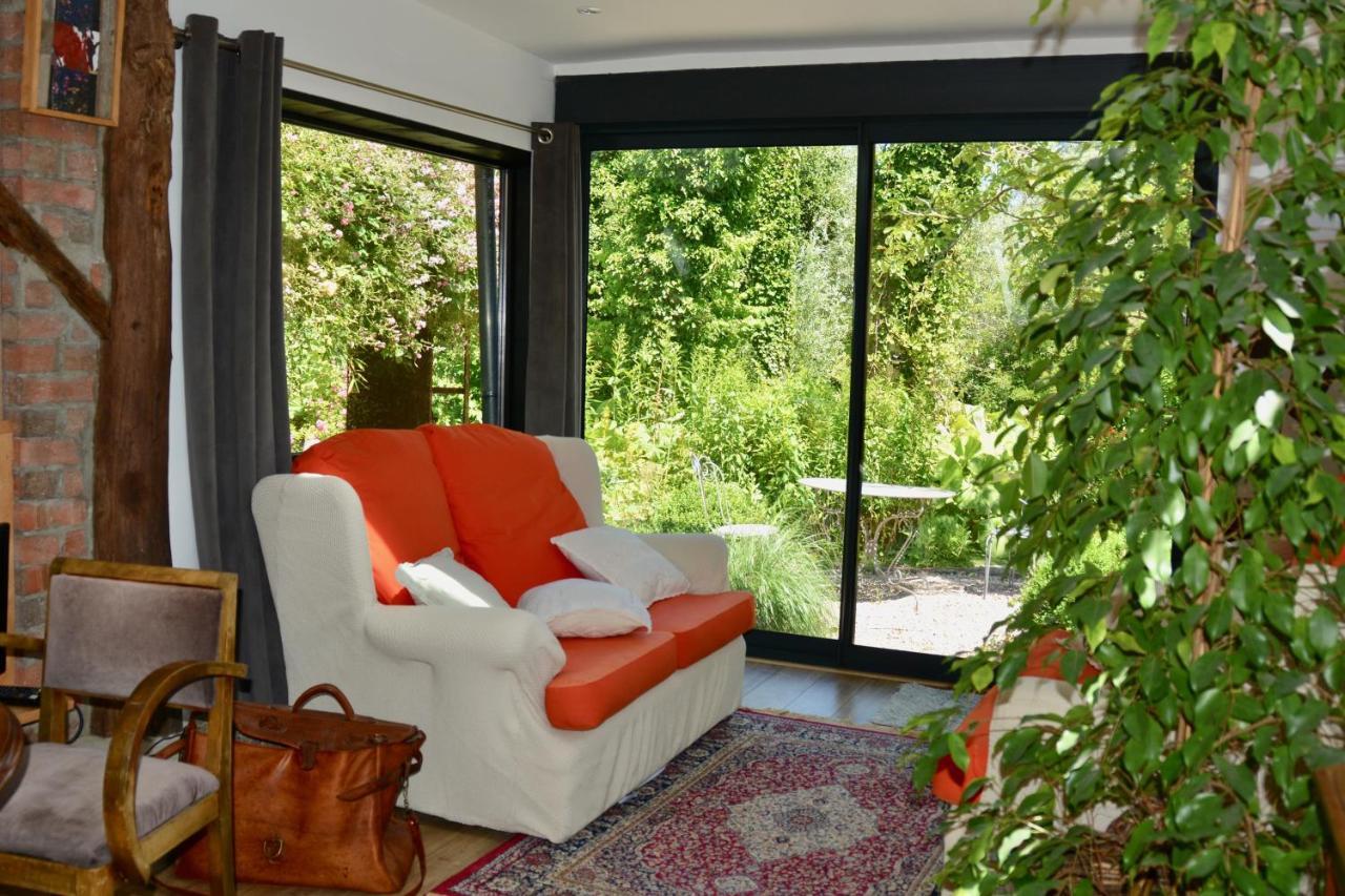 Chambres D'Hotes, Gites La Petite Madeleine La Madelaine-sous-Montreuil Bagian luar foto