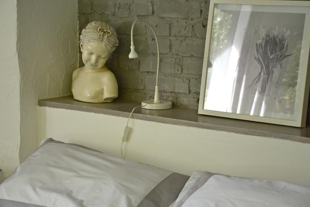 Chambres D'Hotes, Gites La Petite Madeleine La Madelaine-sous-Montreuil Bagian luar foto