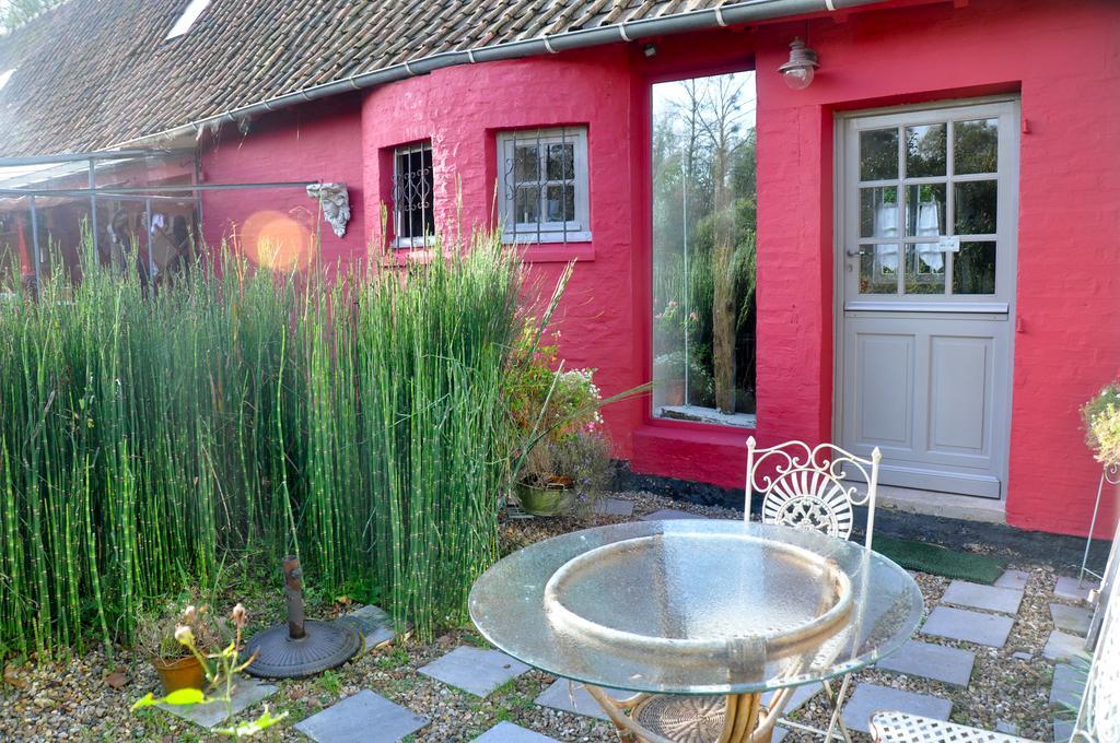 Chambres D'Hotes, Gites La Petite Madeleine La Madelaine-sous-Montreuil Bagian luar foto